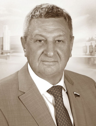 Муратов Сергей Николаевич.